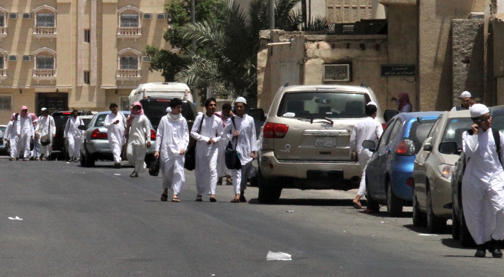 خروج الطلاب قبل الوقت المحدد.