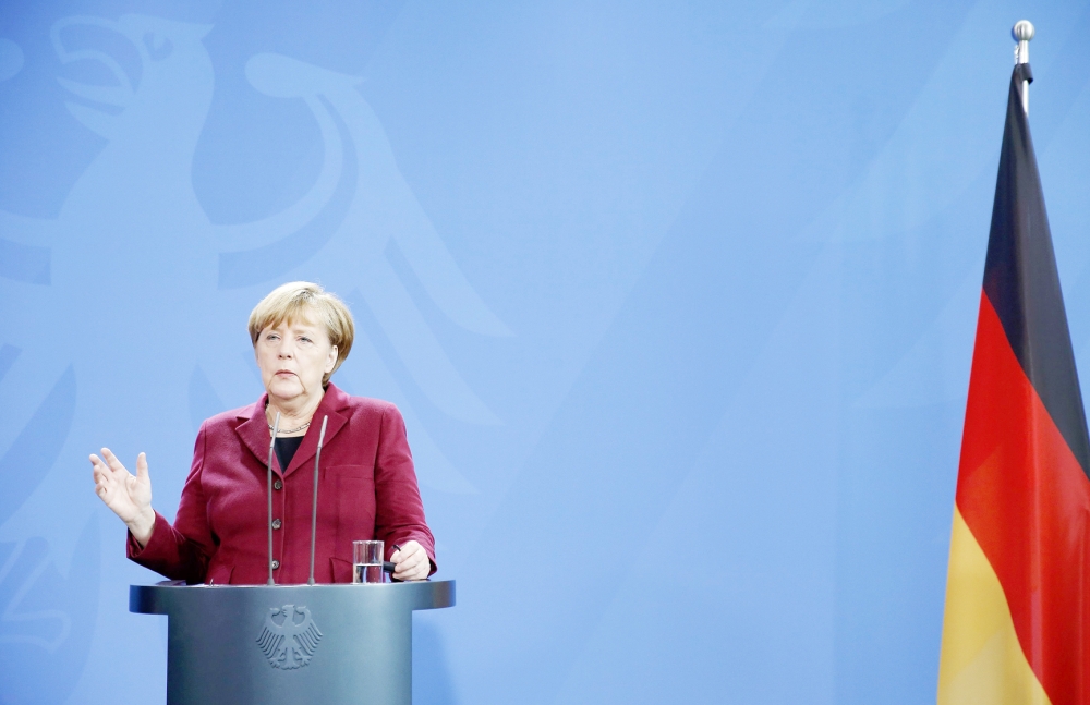 German Chancellor Angela Merkel speaks during a joint news conference with Spain's Prime Minister Mariano Rajoy at the chancellery in Berlin, Germany, November 18, 2016.  REUTERS/Fabrizio Bensch 