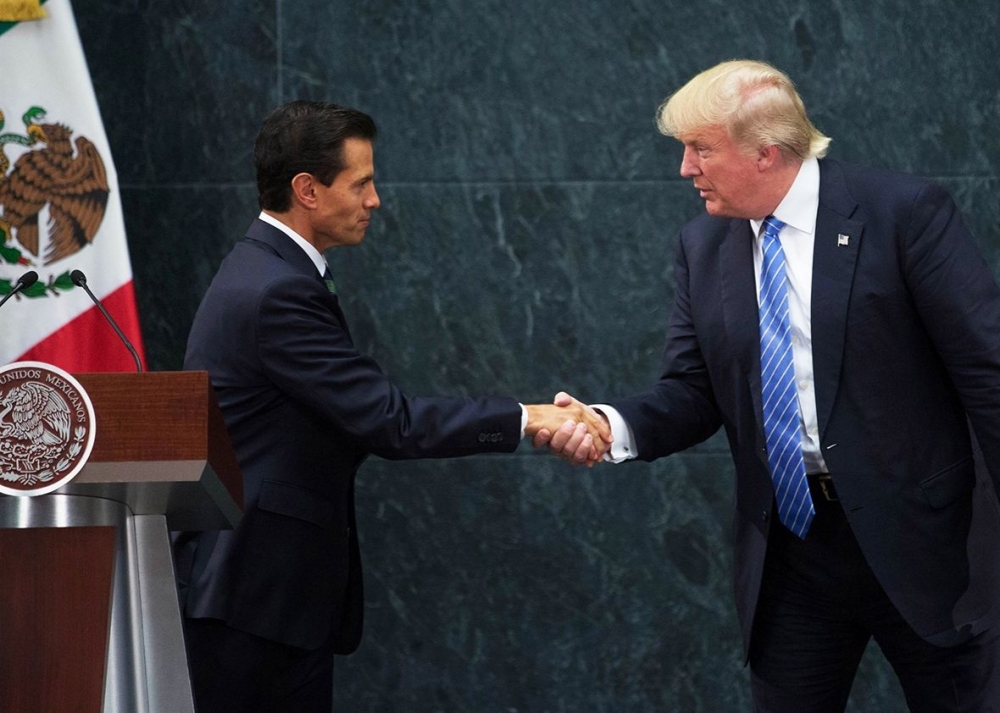 9872490331e4ec170-adc1-11e6-a6e7-218ce805d6d2_160901_POL_Mexico-into-Trump-jpg-CROP-promo