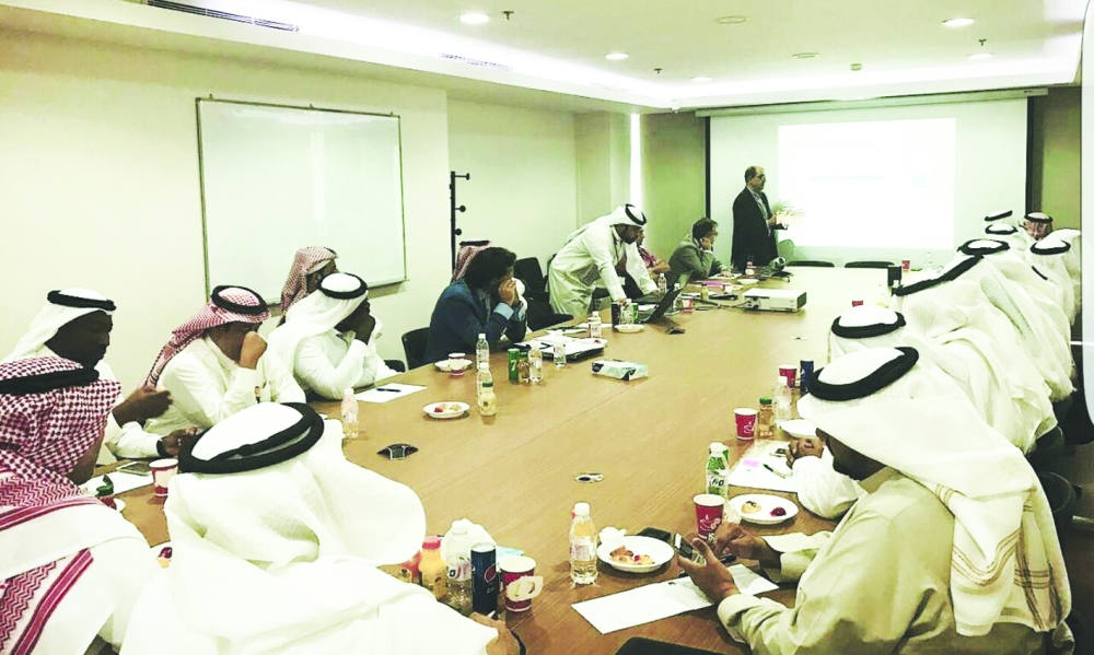 





اجتماع المجلس التنسيقي لشركات ومؤسسات حجاج الداخل ومسؤولي الشركة الإسبانية السعودية لتشغيل وصيانة القطار. 