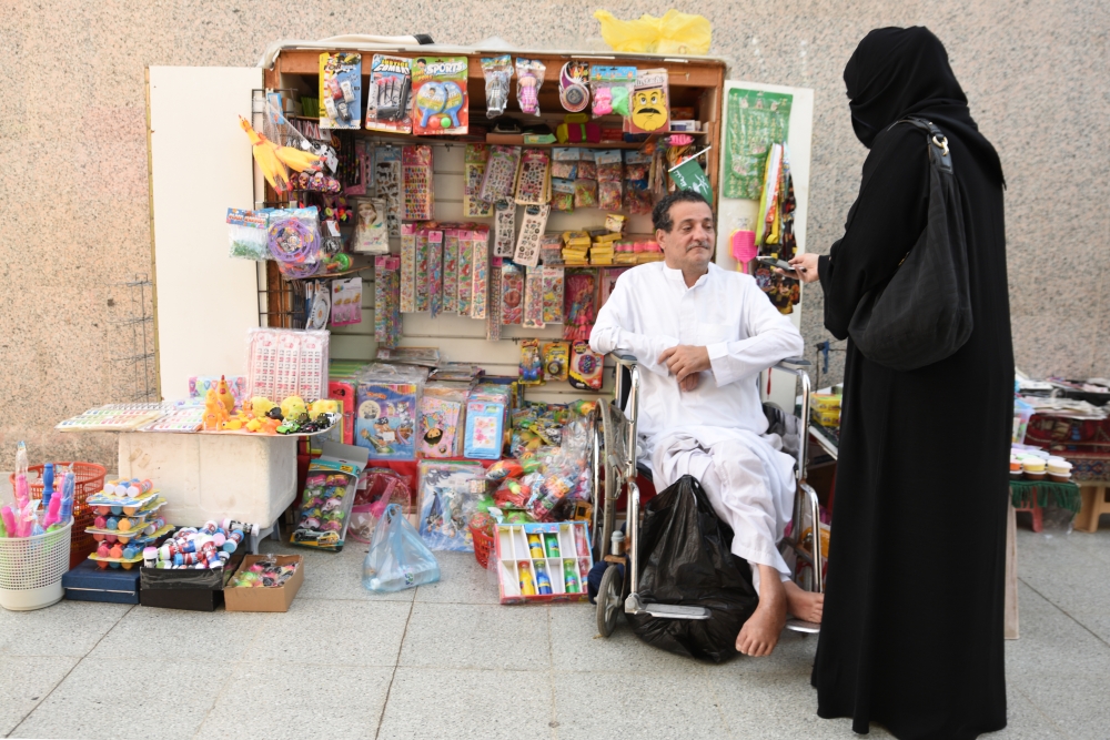 بسطة أبو خالد في سوق الشاطئ.. تصوير: أمل السريحي