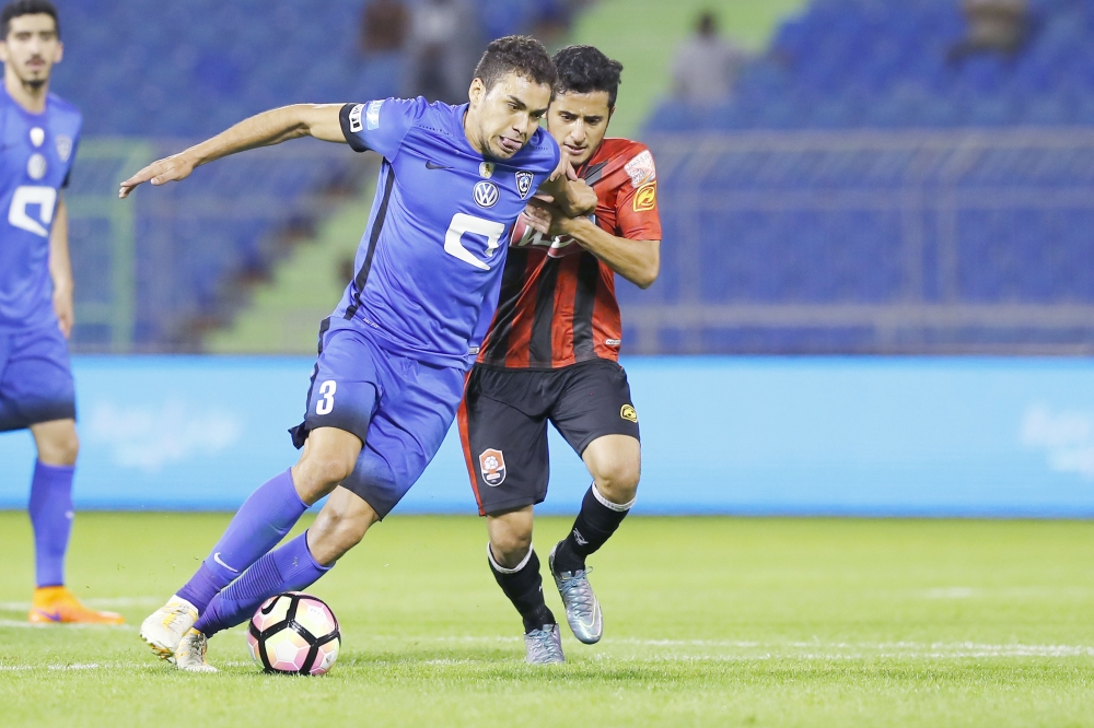 الهلال والرائد في لقاء الدور الأول.