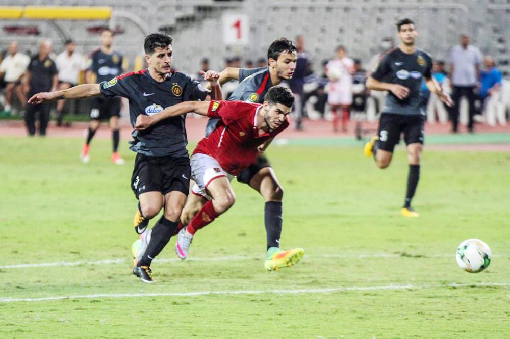 



قمة اليوم بين الأهلي المصري والترجي التونسي ضمن إياب دوري أبطال أفريقيا.