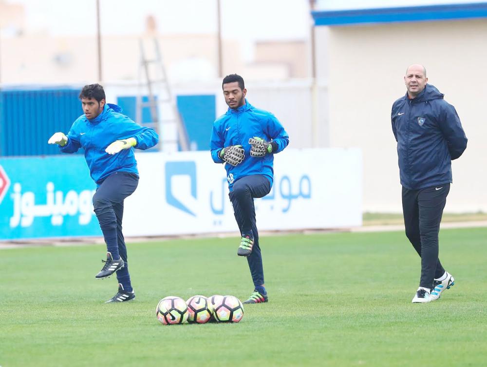 



ساسان خلال تجربته التدريبية مع أوليمبي الهلال.