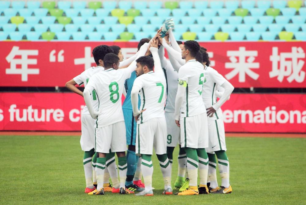 



المنتخب الأوليمبي السعودي الذي توج بكأس البطولة الدولية الودية في الصين.