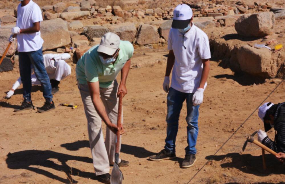 جانب من أعمال التنقيب في مدينة جُرش الأثرية