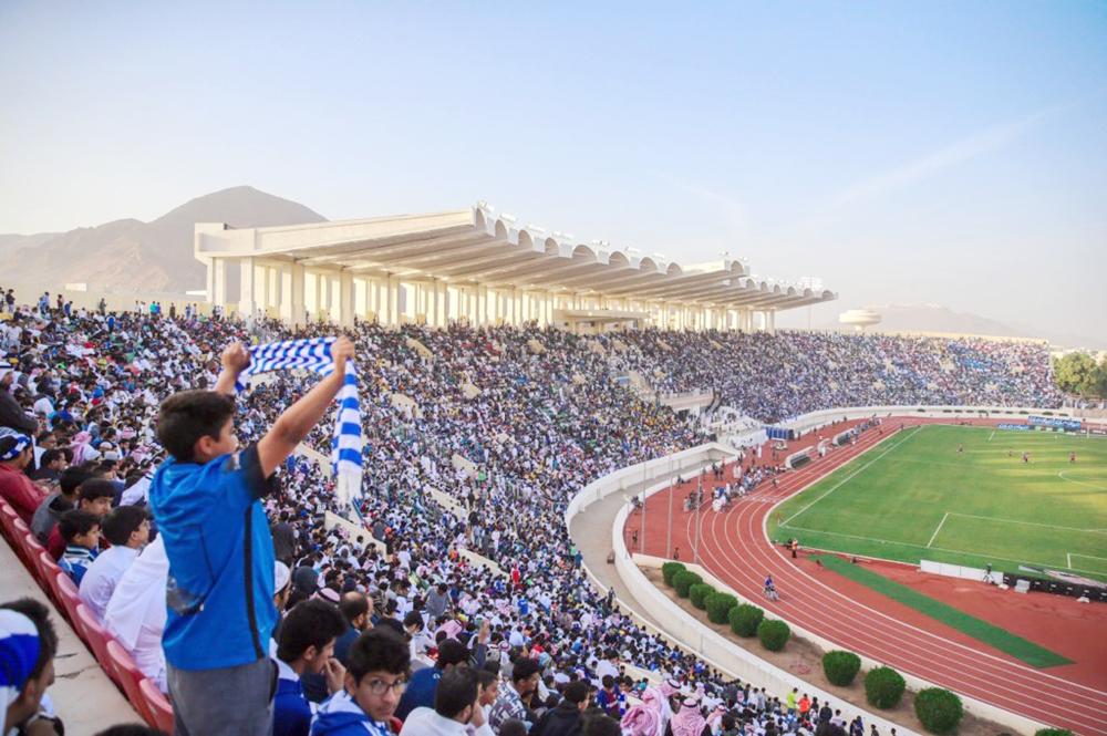 حضور مميز لجماهير الهلال في المدينة المنورة في مواجهة أحد