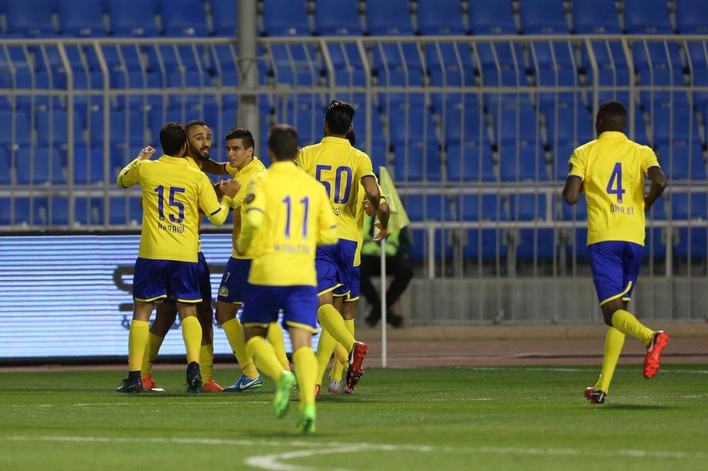 فرحة لاعبي النصر بهدف السهلاوي في مرمى أحد.