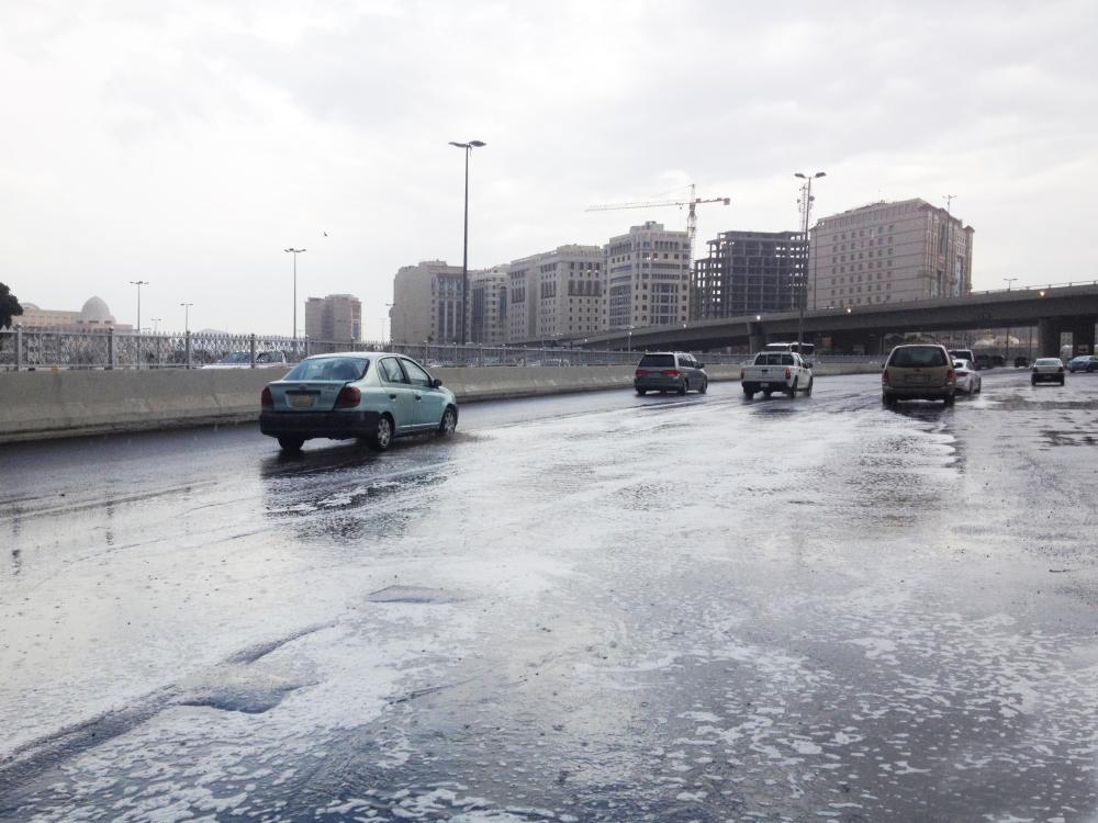 



شوارع المدينة كما بدت صباح أمس. (تصوير: حسام كريدي)