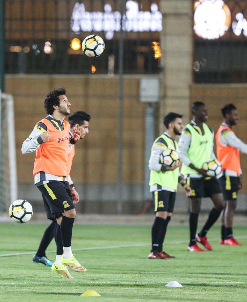 



محمد قاسم في تدريبات الاتحاد الأخيرة. (عكاظ)