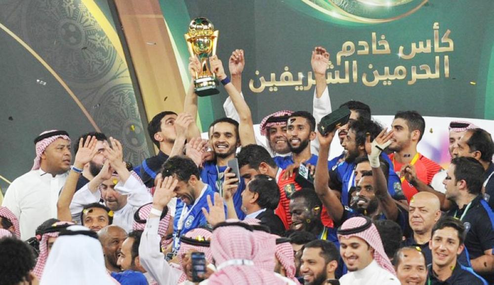 



فرحة الهلال بتتويجهم بكأس الملك من ملعب الجوهرة.