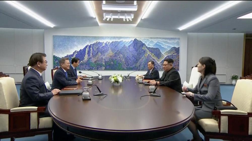 South Korean President Moon Jae-in and North Korean leader Kim Jong Un attend the inter-Korean summit at the truce village of Panmunjom, in this still frame taken from video, South Korea April 27, 2018. Host Broadcaster via REUTERS TV  ATTENTION EDITORS - THIS IMAGE HAS BEEN PROVIDED BY A THIRD PARTY. NO RESALES. NO ARCHIVES. SOUTH KOREA OUT.