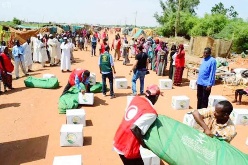 



توقيع اتفاقية بين الجابنين السعودي والسوداني لتوزيع السلال الغذائية والمواد الإيوائية.