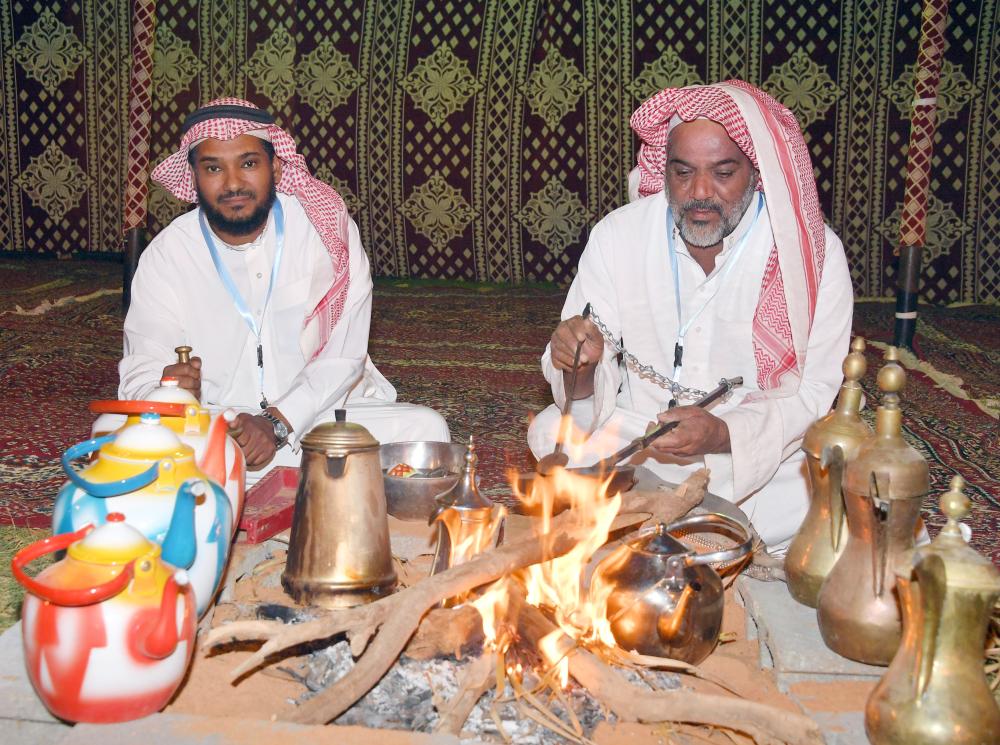 



المهرجان ربط أعياد الماضي بالحاضر. (عكاظ)