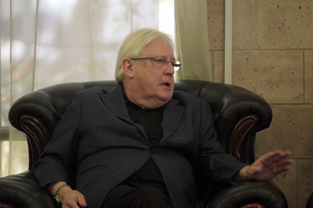 Martin Griffiths, the United Nation's special envoy for Yemen, is pictured upon his arrival at Sanaa international airport on July 25, 2018. The conflict between Yemen's Iran-backed Huthi rebels and the recognised government, allied with Saudi Arabia, has claimed nearly 10,000 lives since 2015. The multi-faceted conflict has pushed the Arabian peninsula's poorest country to the brink of famine, triggering what the United Nations says is the world's worst humanitarian crisis.
 / AFP / MOHAMMED HUWAIS
