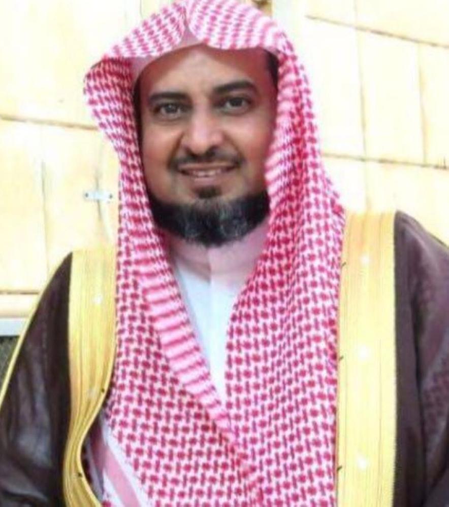 علي آل مطري.