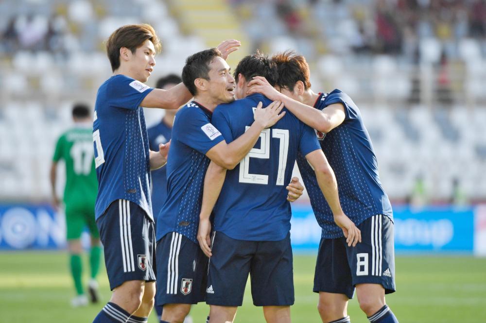 



فرحة يابانية بهدف في شباك تركمانستان