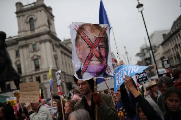 Demonstrators take part in a protest against U.S. President Donald Trump, in London, Britain, June 4, 2019. REUTERS/Alkis Konstantinidis