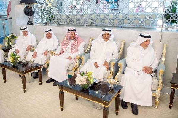 



كما حضر الاستقبال والمباحثات مستشار خادم الحرمين أمير مكة الأمير خالد الفيصل.