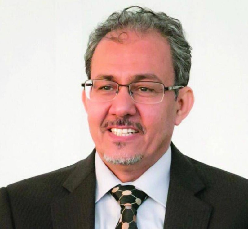 الدكتور عبدالعزيز المقوشي