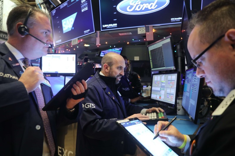 NEW YORK, NEW YORK - DECEMBER 19: Traders work on the floor of the New York Stock Exchange (NYSE) the morning after U.S. President Donald Trump was impeached by the House of Representatives on December 19, 2019 in New York City. Despite the events in Washington, markets were up sharply in morning trading. Spencer Platt/Getty Images/AFP
== FOR NEWSPAPERS, INTERNET, TELCOS & TELEVISION USE ONLY ==
