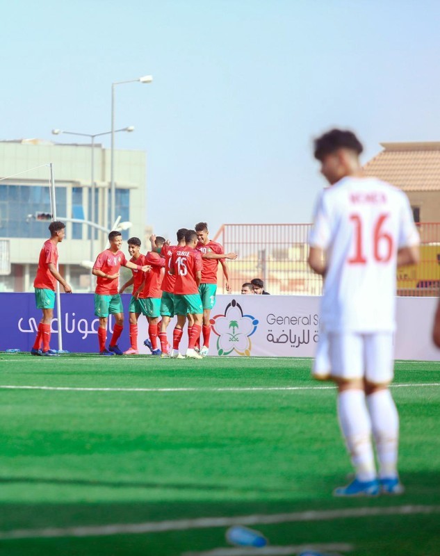 



فرحة لاعبي المنتخب المغربي إثر فوزهم على المنتخب البحريني بنتيجة 4/2.