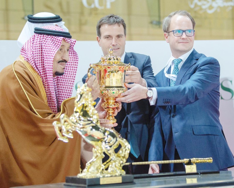خادم الحرمين يتوج الفائزين بـ«كأس السعودية» - أخبار السعودية | صحيفة عكاظ