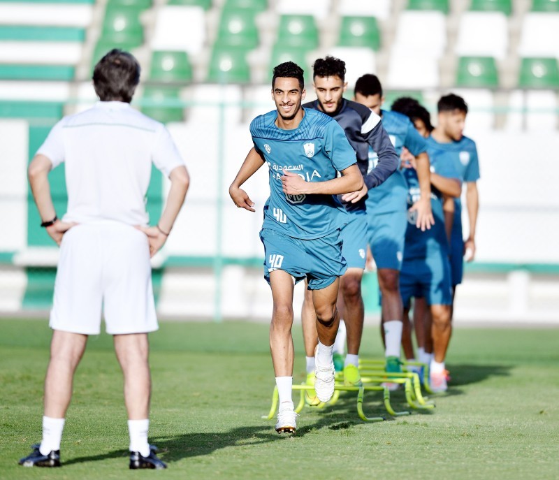 



جانب من تدريبات فريق الأهلي. (عكاظ)