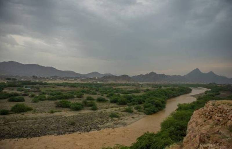 أمطار على عدة مناطق.