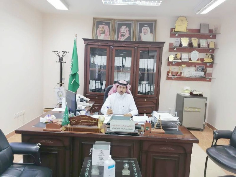



مدير مكتب التعليم في طبرجل عبدالرحمن صبيح الهملان