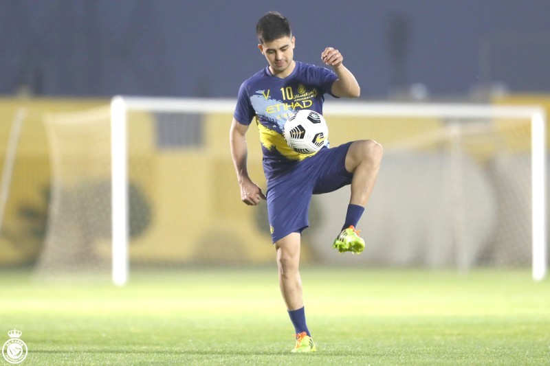 



لاعب النصر مارتينيز جاهز لمواجهة الأهلي.