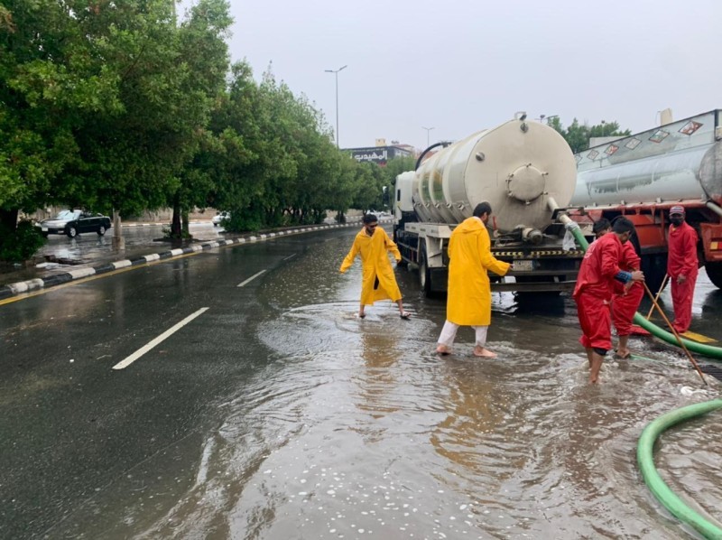 



أمطار متوسطة على الطائف بلا حوادث.