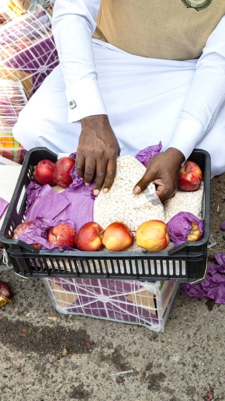 



جانب من المضبوطات التي أحبطها الأمن السعودي.