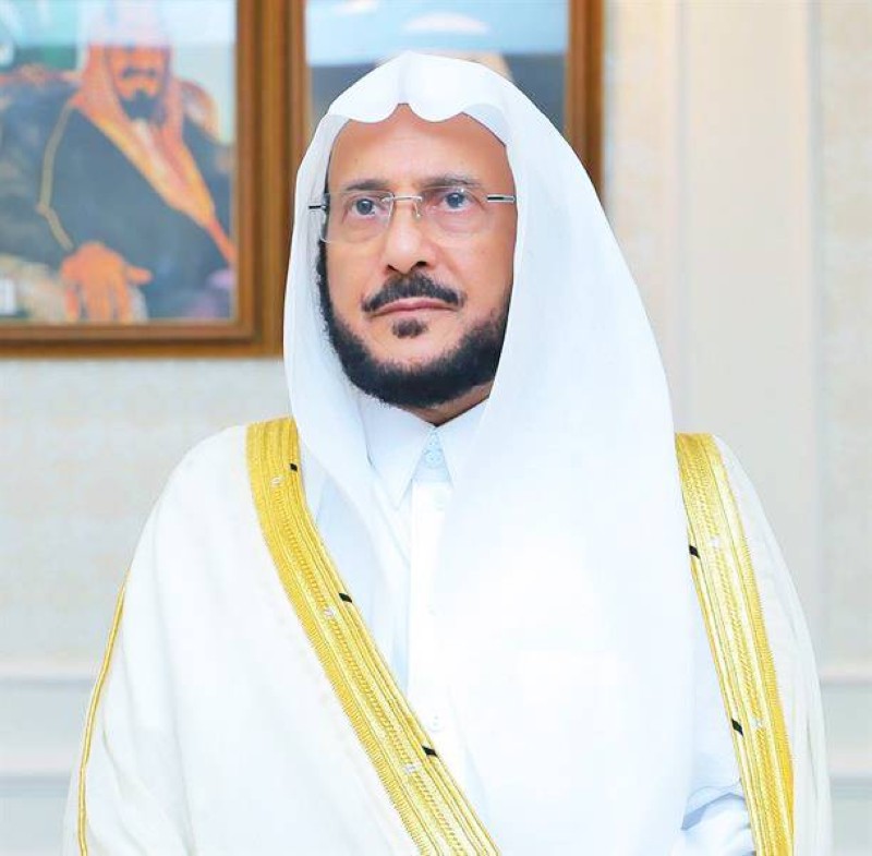 الشيخ  عبداللطيف آل الشيخ.