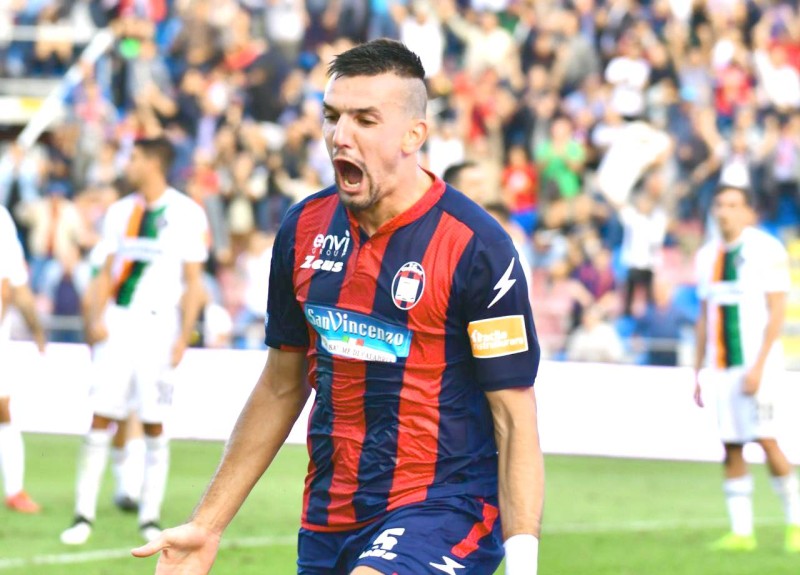 



الصربي فلاديمير جوليميتش. (FC Crotone)