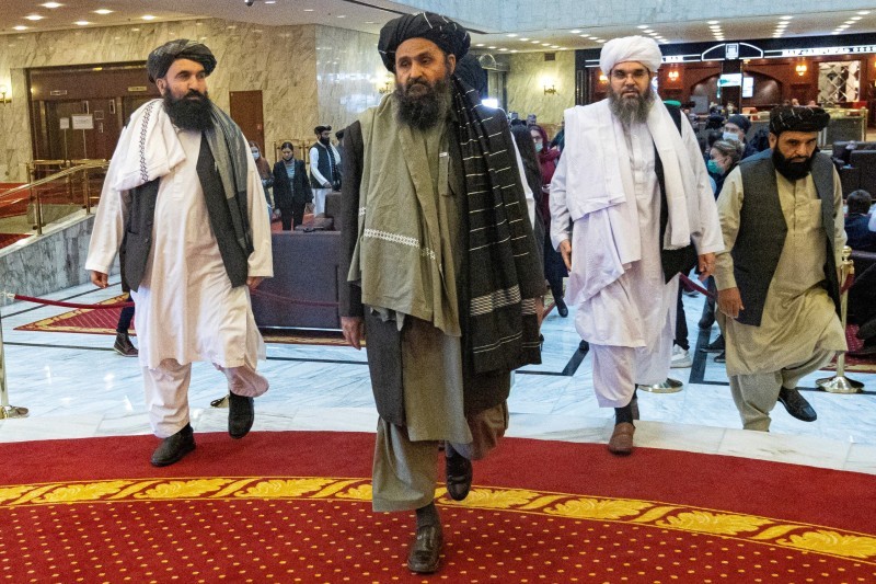  قادة طالبان يتقدمهم الملا عبد الغني برادر