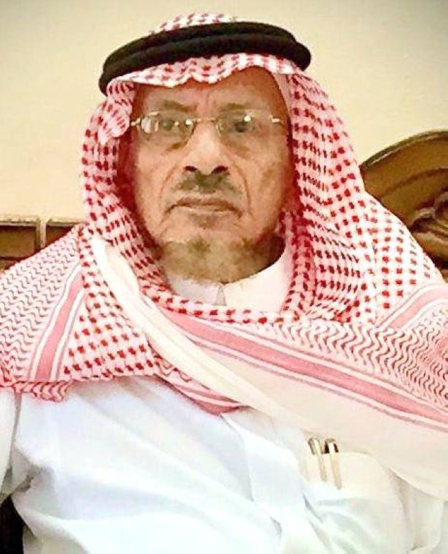 



الشيخ حسن يحيى الفيفي شيخ قبيلة العمامي بفيفاء