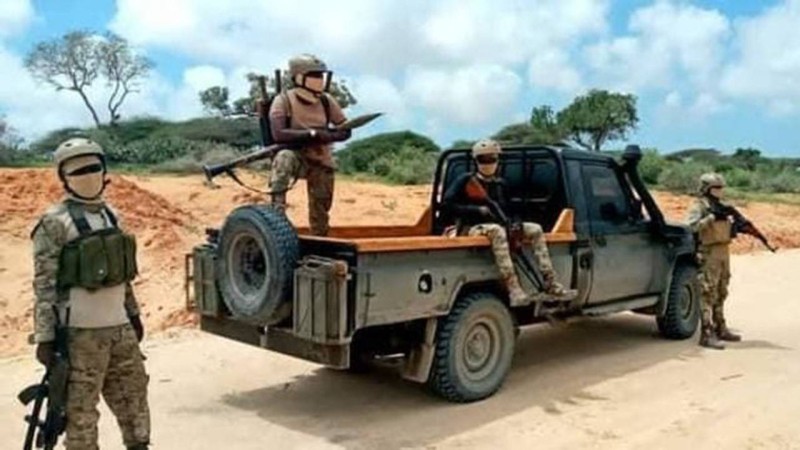قوات صومالية تلاحق الإرهابيين.
