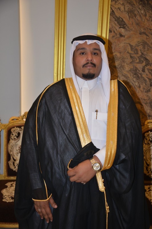 العريس محمد.