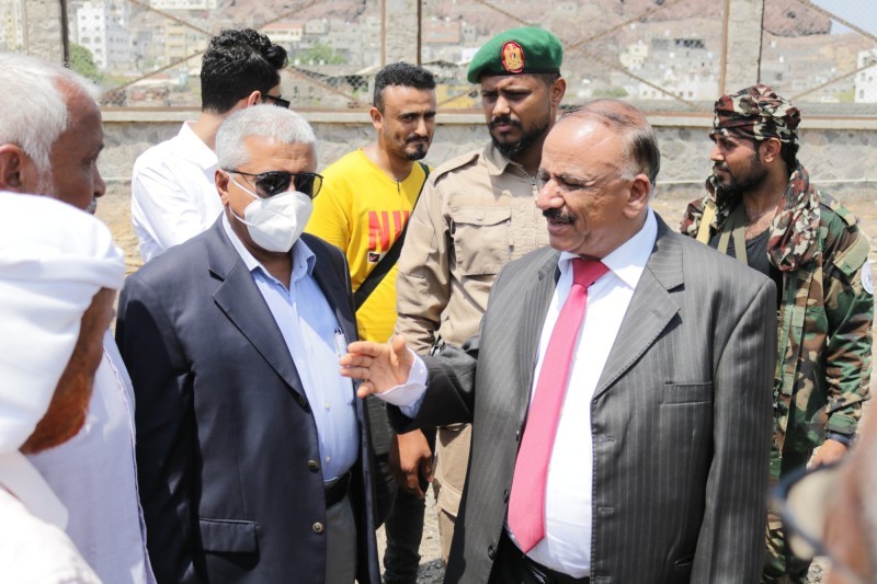وزير النقل يطلع على سير تنفيذ المشاريع الممولة من البرنامج السعودي لتنمية وإعمار اليمن.