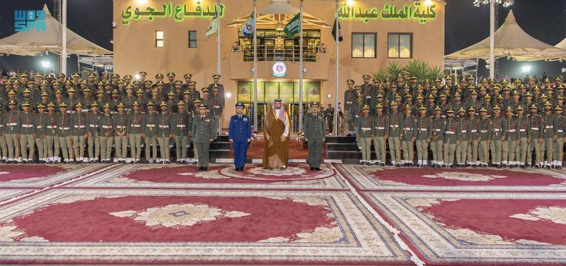 قوات الدفاع الجوي السعودي قائد بالصور.. قائد