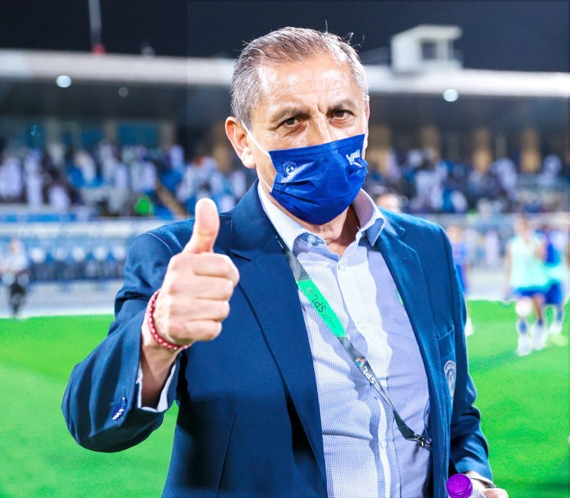 



مدرب الهلال دياز كسب الرهان.