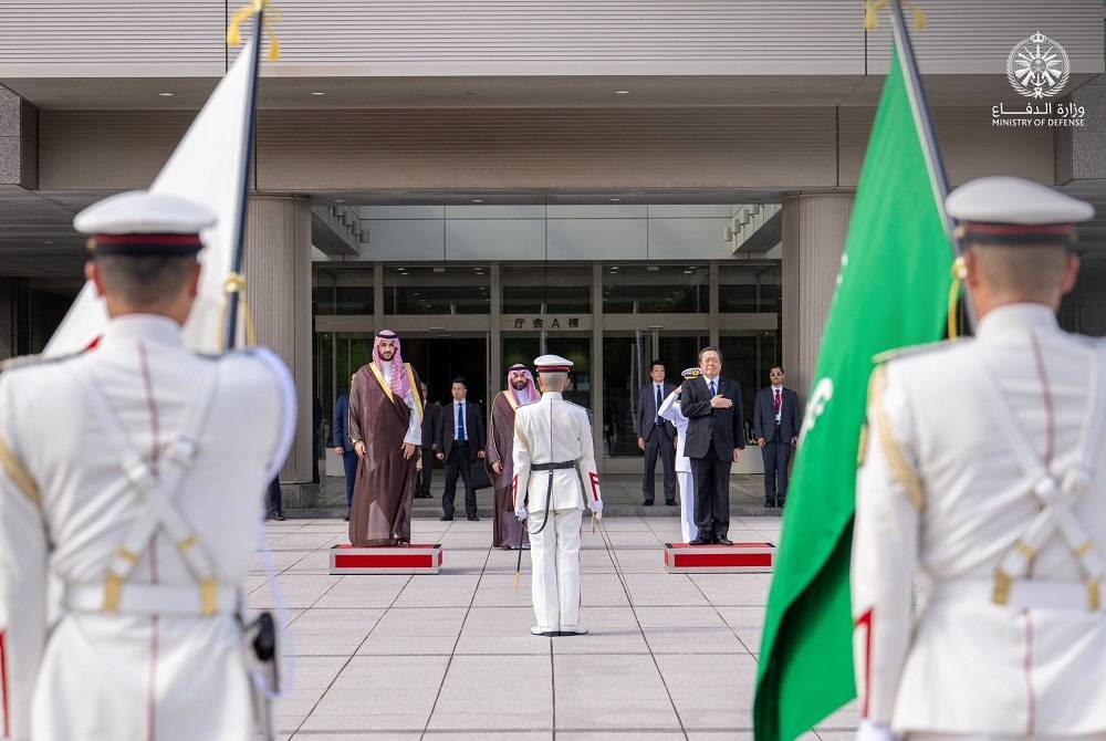 استقبال رسمي لوزير الدفاع الأمير خالد بن سلمان