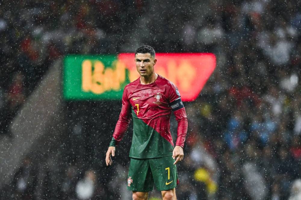 رفع رونالدو رصيده إلى 125 هدفاً خلال 203 مباريات مع المنتخب البرتغالي.