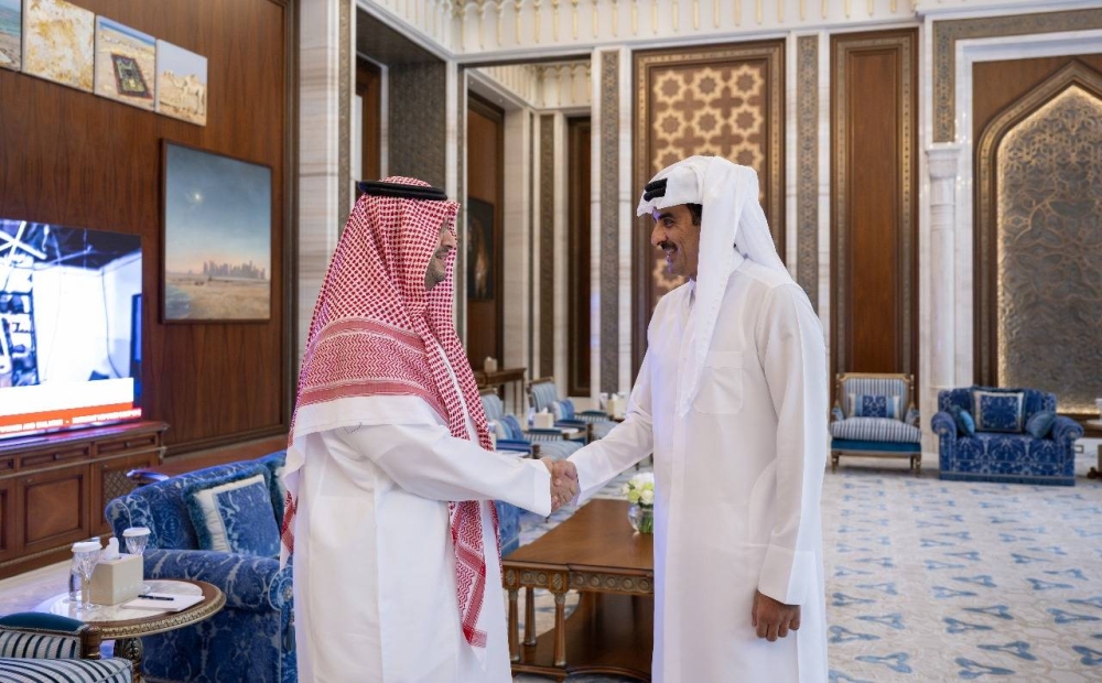 أمير قطر مستقبلا الأمير تركي بن محمد بن فهد