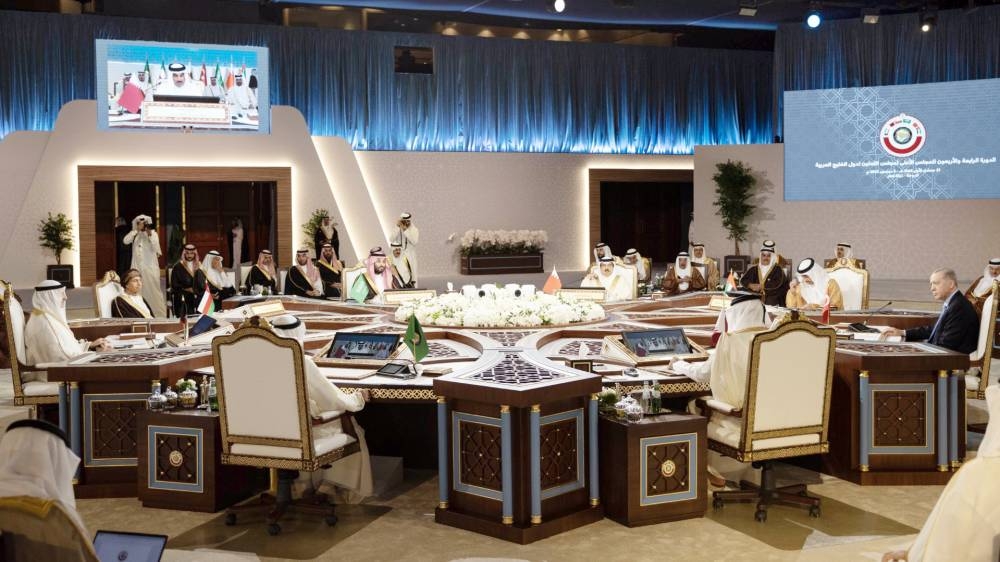 



ولي العهد يرأس وفد المملكة في الدورة الـ 44 للمجلس الأعلى لمجلس التعاون لدول الخليج العربية بالدوحة أمس. (واس)