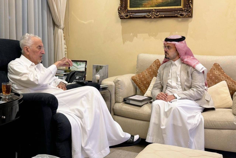 الأمير سعود بن مشعل خلال زيارته لأمير منطقة مكة الأمير خالد الفيصل