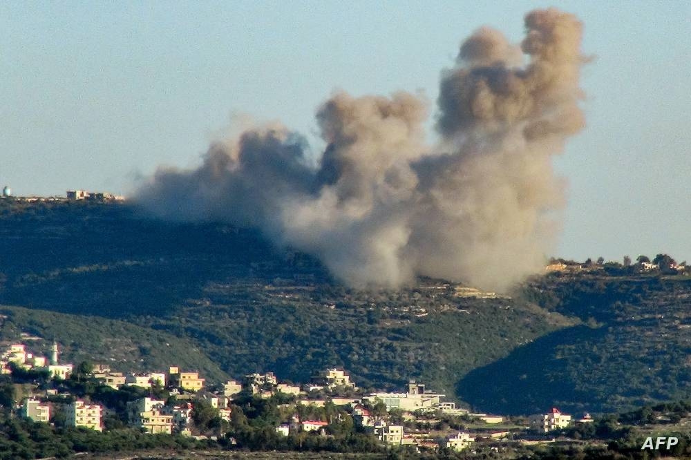  لاتزال جبهة جنوب لبنان مشتعلة منذ اندلاع شرارة الحرب على غزة في أكتوبر الماضي.