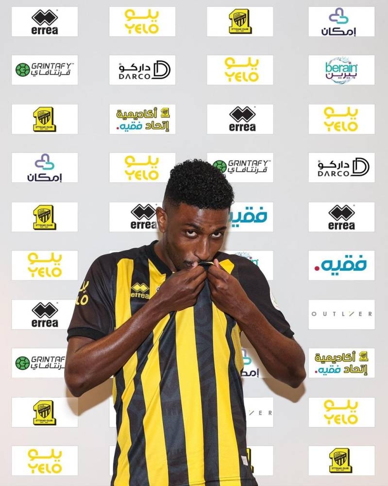 مدافع الاتحاد أحمد شراحيلي.