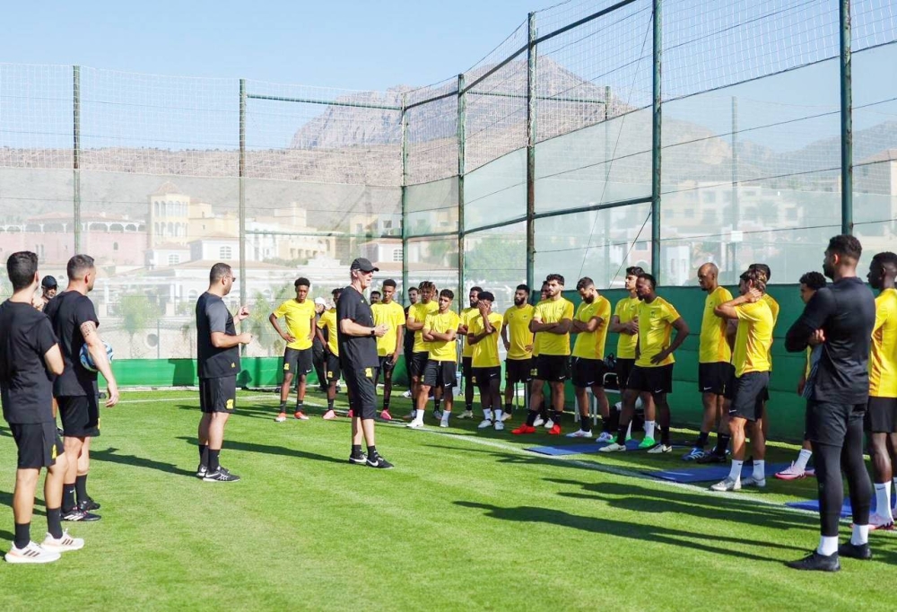 «بلان» يبدأ مشواره مع العميد بمواجهة التشي